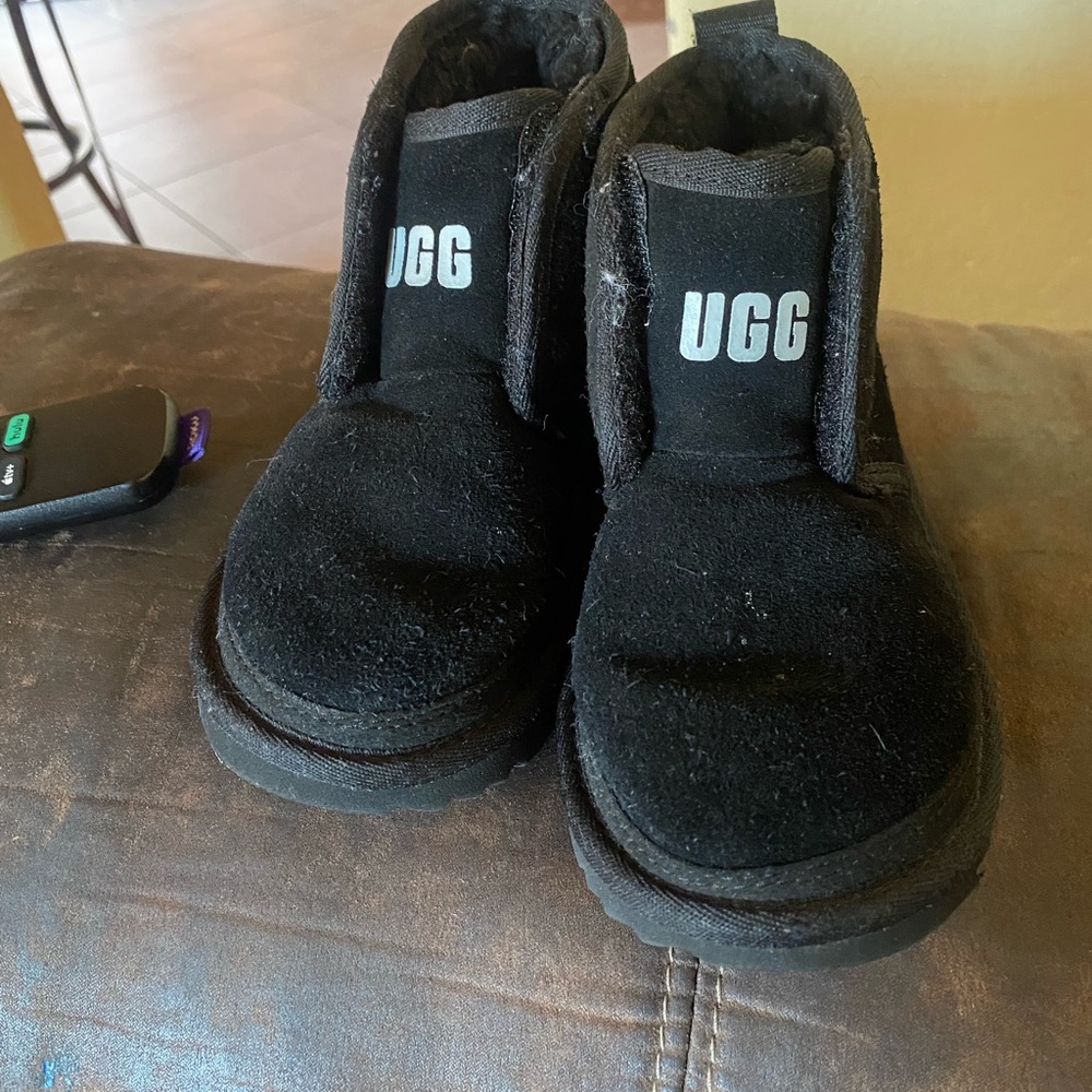 Ugg kids boots